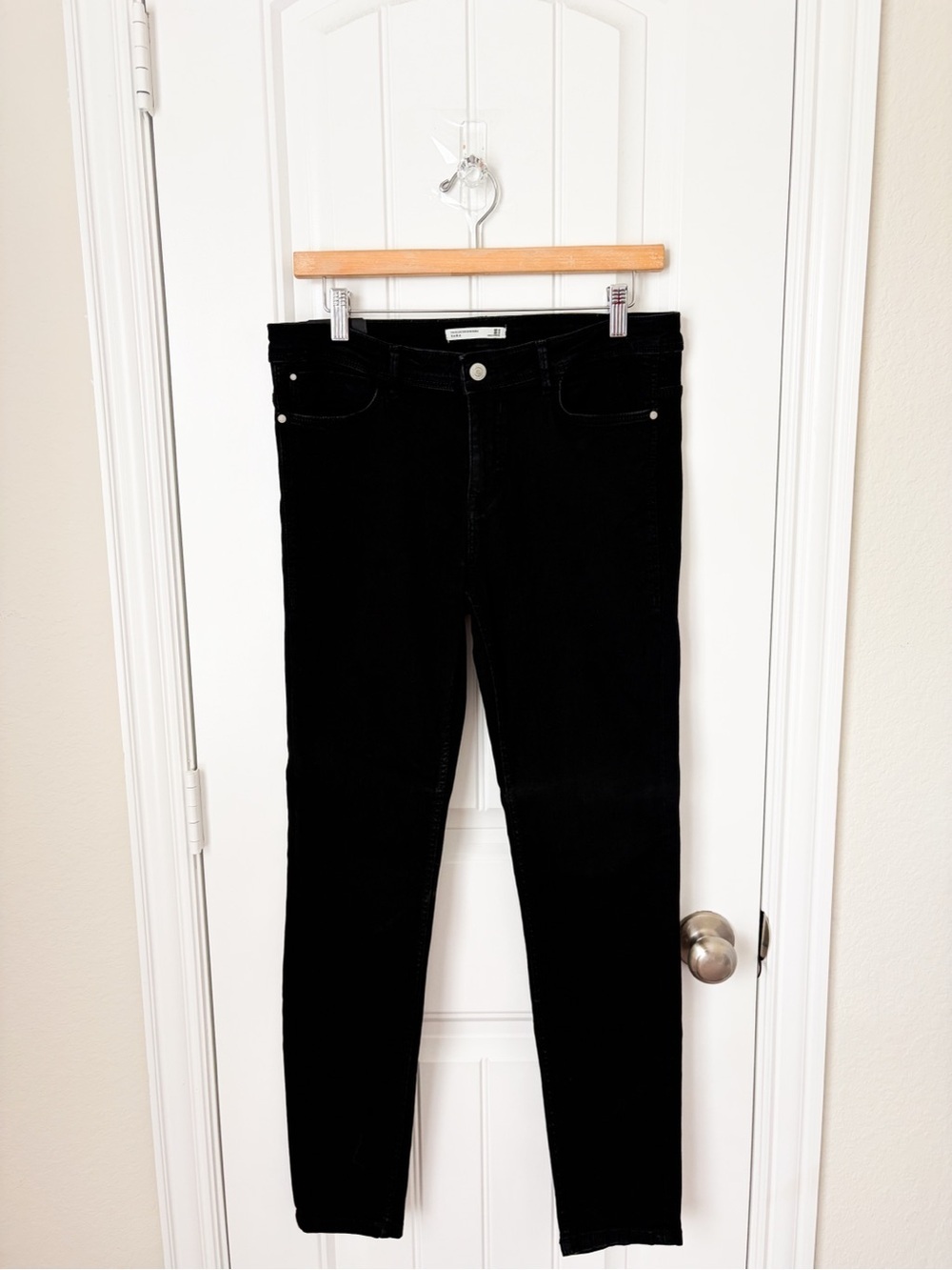 Zara Black Skinny Jeans Size 12
